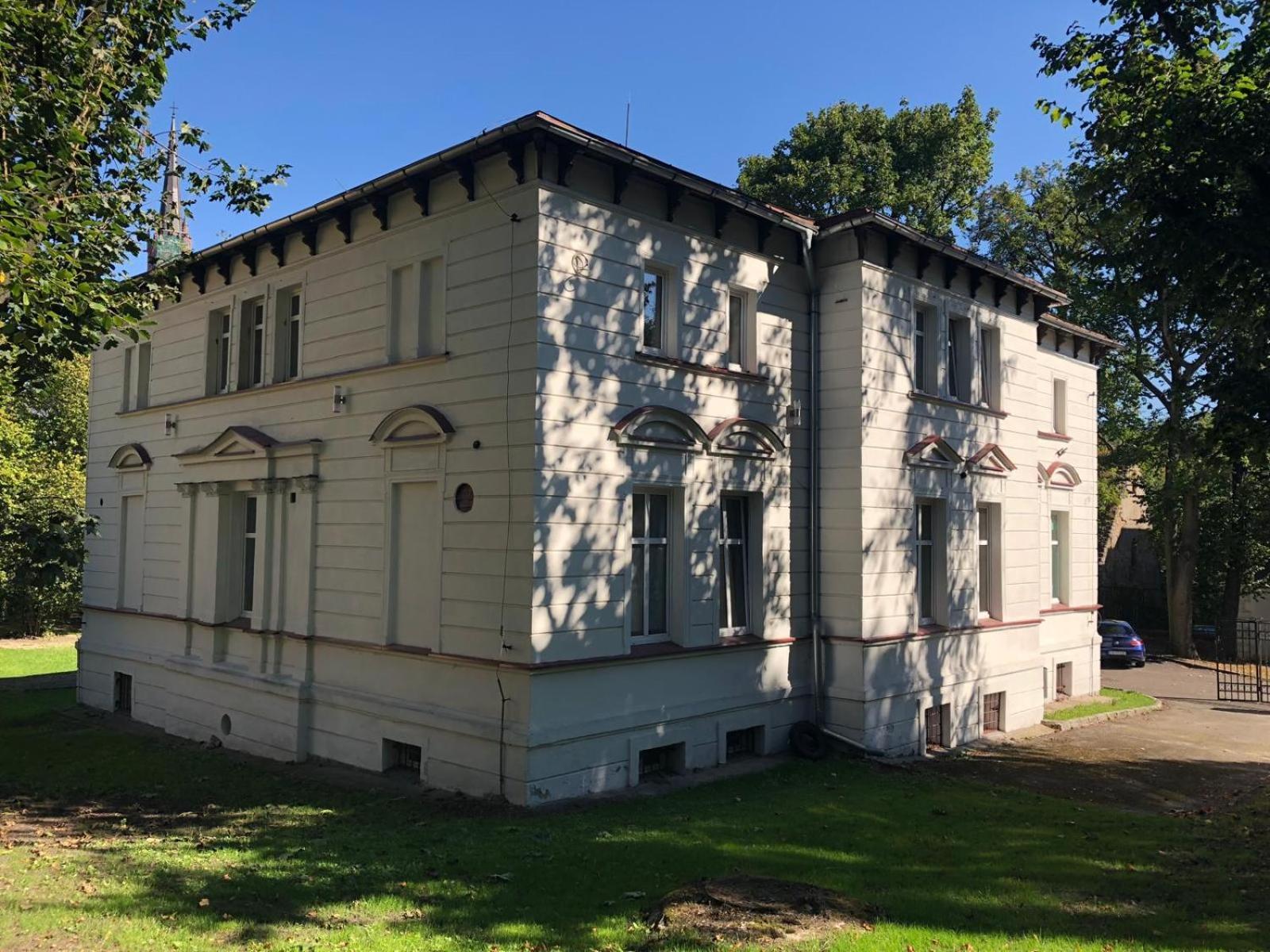 Apartamenty Przy Zamkowej W Walbrzychu Luaran gambar