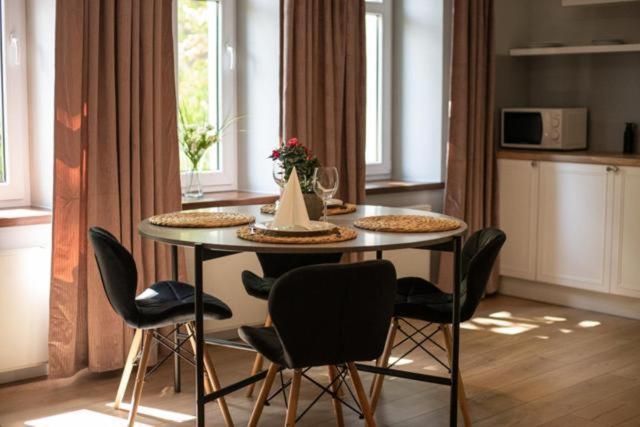 Apartamenty Przy Zamkowej W Walbrzychu Luaran gambar